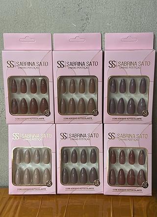 Unha postica em pvc c/12pcs SABRINA SATO