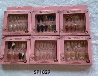 Unha postica em pvc c/12pcs SABRINA SATO