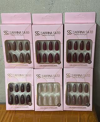 Unha postica em pvc c/12pcs SABRINA SATO