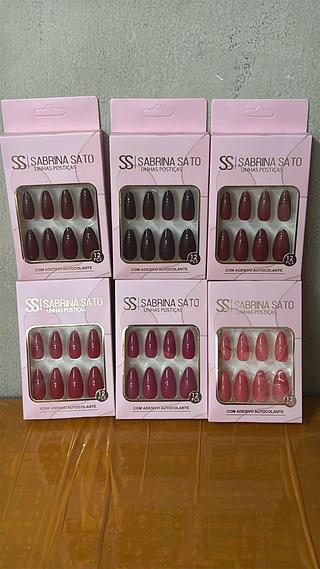 Unha postica em pvc c/12pcs SABRINA SATO