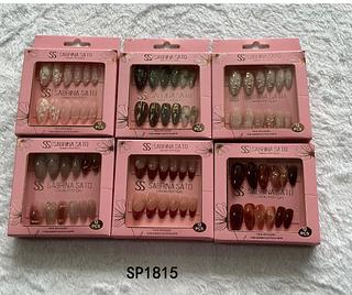 Unha postica em pvc c/12pcs SABRINA SATO