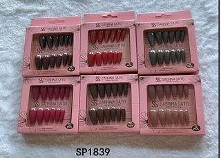 Unha postica em pvc c/12pcs SABRINA SATO