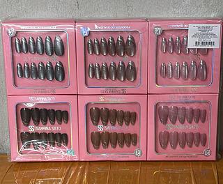 Unha postica em pvc c/12pcs SABRINA SATO