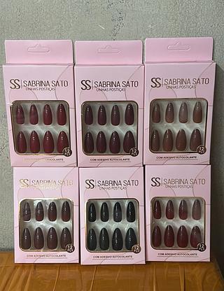 Unha postica em pvc c/12pcs SABRINA SATO