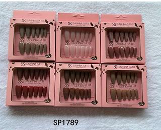 Unha postica em pvc c/12pcs SABRINA SATO