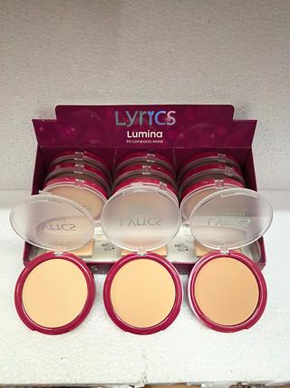 Po compacto Matte Claro C/12pcs Lyrics