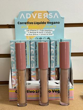 Corretivo liquido vegano medios cor:350,360 e 400 /24un ADVERSA